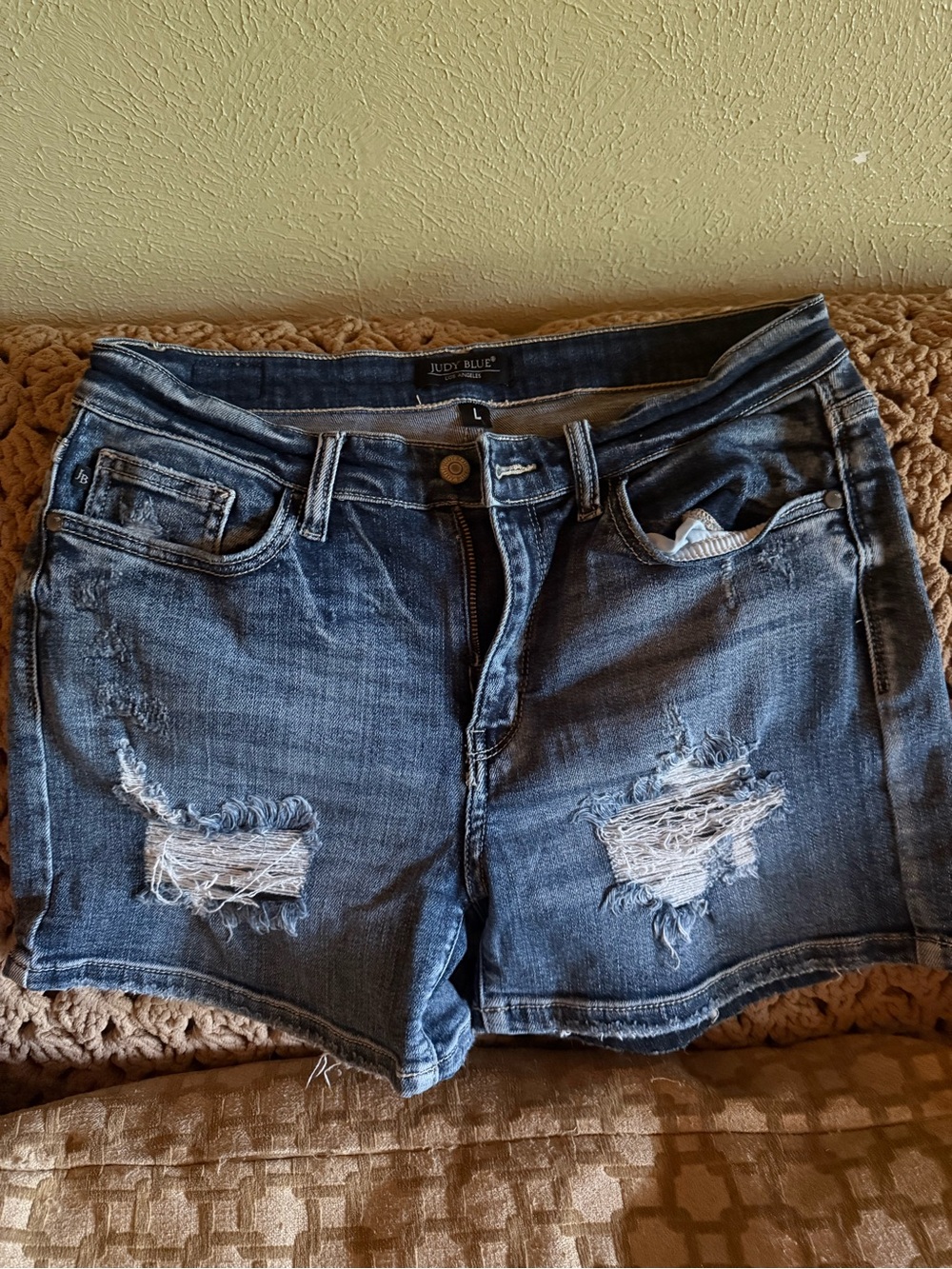 Judy Blue Ripped Denim Shorts - Medium Blue